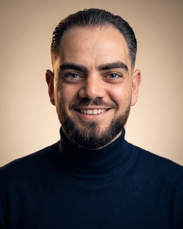 Arian Kololli, fondateur d'Elela